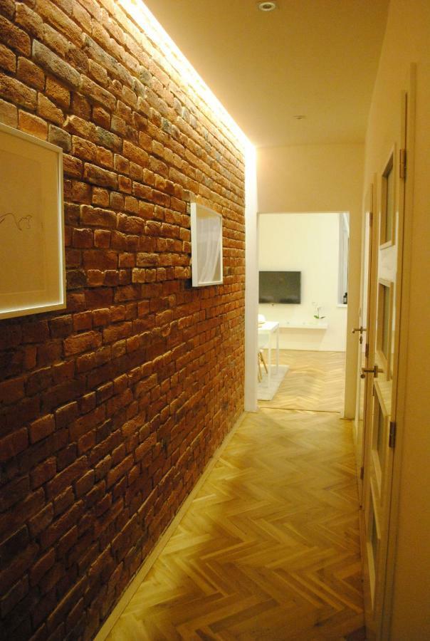 Apartments Centre In Style Olomouc Exterior photo